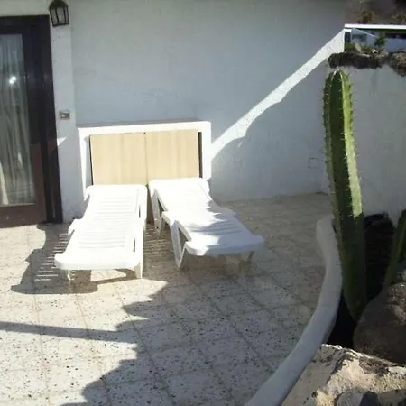 Sleeps 4 Wifi * Famara