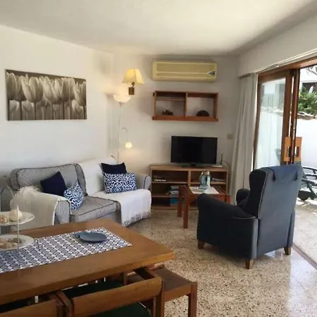 Sleeps 4 Wifi Famara