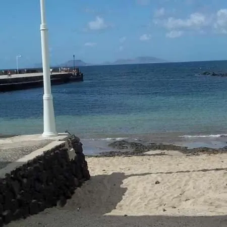 Sleeps 4 Wifi Famara